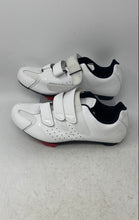 Load image into Gallery viewer, Roknemo Mens White 3 Bolt Round Toe Low Top Hook And Loop Cycling Shoes Size 8.5
