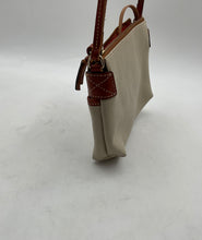 Load image into Gallery viewer, Dooney &amp; Bourke Womens Cream Brown Pebbled Leather Zipper Crossbody Bag
