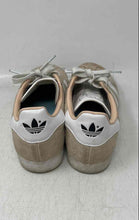 Load image into Gallery viewer, Adidas Womens Gazelle Beige And White Lace-Up Low Top Sneaker Shoes Size 8
