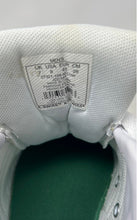 Load image into Gallery viewer, K-Swiss Mens Classic VN 07321-168 White Green Lace-Up Sneakers Shoes Size 8
