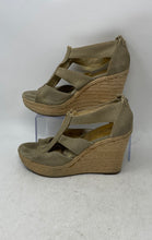 Load image into Gallery viewer, Michael Kors Womens Beige Open Toe Espadrilles Sandals Size 8.5M
