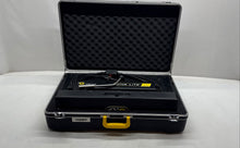 Load image into Gallery viewer, Kino Flo Diva-Lite 401 Fixture Light With Carrying Case Not Tested
