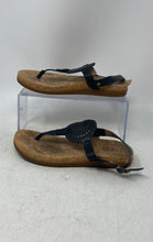 Load image into Gallery viewer, UGG Womens Ayden II 1020063 Black Leather Adjustable Strap Thong Sandals Size 5
