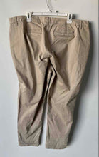 Load image into Gallery viewer, Tommy Hilfiger Womens Beige Flat Front Pockets Tapered Leg Chino Pants Size 18W
