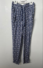 Load image into Gallery viewer, Forever 21 Womens Blue White Geometric Elastic Waist Lounge Pants Size S
