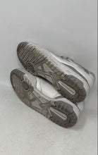 Load image into Gallery viewer, New Balance Unisex 550 BBW550BB White And Gray Lace-Up Sneaker Shoes Size 8.5B
