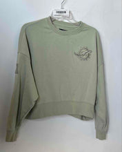 Load image into Gallery viewer, Pro Standard Luxury Athletic Womens Green NFL Miami Dolphins Sweatshirt Size XS
