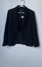 Load image into Gallery viewer, GAP Womens Black Long Sleeve Collared Pockets One-Button Blazer Size 0

