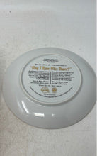Load image into Gallery viewer, Knowles Walt Disney Snow White May I Have This Dance? Collector Plate
