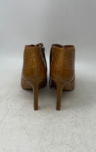 Load image into Gallery viewer, Vince Camuto Womens Sindarah Brown Croc-Embossed Side-Zip Ankle Booties Sz 7.5 M
