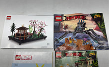 Load image into Gallery viewer, Lot Of 5 Pcs Assorted Lego Large Print Mixed Instruction Manuals For Age 3+
