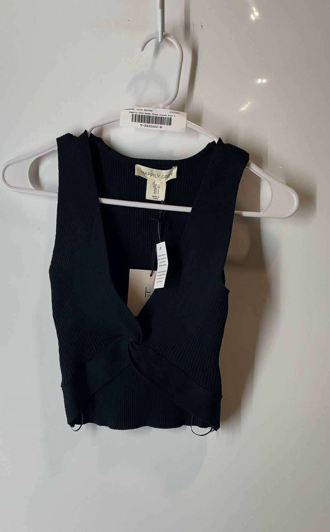 Happily Grey Womens Black Sleeveless Ribbed Cropped Top Size Small With Tag