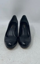 Load image into Gallery viewer, Cole Haan Womens Black Round Toe Slip-On Stiletto Pump Heels Size 6B
