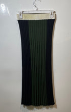 Load image into Gallery viewer, Zara Womens Black Green Ribbed Two-Piece Blouse Skirt Set Size Small
