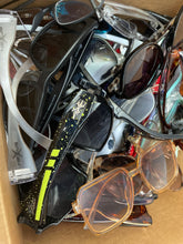 Load image into Gallery viewer, 'Variety of Glasses and Sunglasses 5 Lbs. + 10.3 0z
