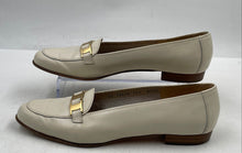 Load image into Gallery viewer, Authentic Salvatore Ferragamo Womens Cream Leather Loafer Flats Size 8.5 2A
