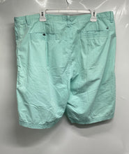 Load image into Gallery viewer, Calvin Klein Mens Light Green Cotton Slash Pockets Belt Loops Chino Shorts Sz 40

