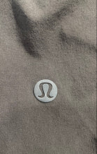 Load image into Gallery viewer, Lululemon Mens Pace Breaker Gray Drawstring Activewear Athletic Shorts Size M
