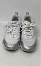 Load image into Gallery viewer, Nike Womens Air Max Nuaxis White Low Top Lace-Up Sneaker Shoes Size 7.5
