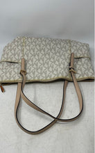 Load image into Gallery viewer, Michael Kors Womens Jet Set White Beige Signature Print Leather Zip Top Tote Bag
