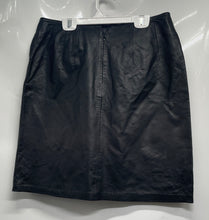 Load image into Gallery viewer, Willi Smith Womens Black Leather Flat Front Back Zip Short Mini Skirt Size 10
