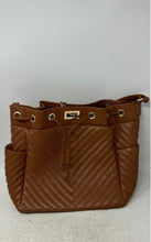 Load image into Gallery viewer, Borse In Pelle Womens Brown Chevron Quilted Leather Bucket &amp; Drawstring Bag
