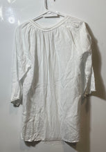 Load image into Gallery viewer, Lungo L'arno Womens White 3/4 Sleeve V-Neck Blouse Top Size Large

