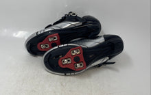 Load image into Gallery viewer, Genai Mens Black Silver-Tone 3 Bolt Low Top Speed Road Cycling Shoes Size EUR 39
