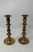 Load image into Gallery viewer, Sterling Tone Rounded Base Decorative Candlestick Candle Holder
