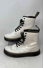 Load image into Gallery viewer, Dr.Martens Unisex White Leather Lace-Up Ankle Combat Boots Size M6 W7
