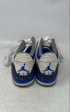 Load image into Gallery viewer, Nike Mens Air Jordan 3 Retro White Gray Blue Sneaker Shoes Size 7 No Insole
