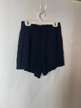 Load image into Gallery viewer, Abercrombie &amp; Fitch Womens Black High Waist Pull-On Hot Pants Shorts Size XS
