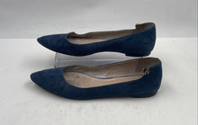 Load image into Gallery viewer, Authentic Tory Burch Womens Navy Blue Pointed Toe Ballet Flats Size 7.5M Worn
