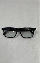 Load image into Gallery viewer, Oiciido Black Bluetooth Smart Glasses With Charging Cables Not Tested In Box
