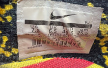 Load image into Gallery viewer, Nike Mens Free TR 8 AR0425-001 Multicolor Low Top Lace-Up Sneaker Shoes Size 7.5
