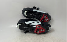 Load image into Gallery viewer, Peloton Mens Black Leather Buckle Low Top Cycling Bike Shoes Size EUR 39
