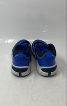 Load image into Gallery viewer, Nike Boys Team Hustle D11 DV8994-400 Blue Lace-Up Low Top Sneakers Shoes Size 1Y
