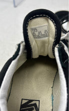 Load image into Gallery viewer, Vans Boys Off The Wall 751505 Black White Lace-Up Low Top Sneakers Shoes Size 13

