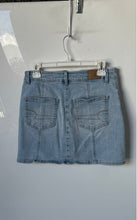Load image into Gallery viewer, American Eagle Outfitters Womens Blue Denim Super Stretch Mini Skirt Size 2
