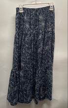 Load image into Gallery viewer, Max Studio Womens Blue White Paisley Flat Front Long Flare Skirt Size XS
