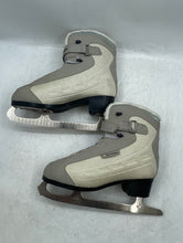 Load image into Gallery viewer, TechEdge Womens Gray Adjustable Strap Lace-Up Ice Figure Skates Size 8

