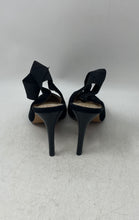 Load image into Gallery viewer, Adrienne Vittadini Womens Black Pointed Toe Slip-On Stiletto Pump Heels Size 7M
