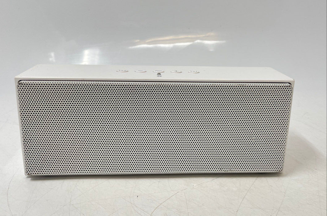AmazonBasics BTV1 White Wireless Bluetooth Music Speaker Not Tested