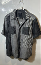 Load image into Gallery viewer, Guess Mens Gray Striped Cotton Short Sleeve Collared Button-Up Shirt Size XL
