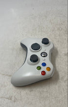 Load image into Gallery viewer, Microsoft Xbox 360 White Handheld Wireless Video Gaming Controller Untested
