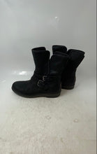 Load image into Gallery viewer, UGG Womens KB8 1008439 Black Leather Round Toe Side Zip Waterproof Boots Size 8
