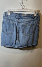 Load image into Gallery viewer, Forever 21 Womens Blue Cotton Denim Light Wash Pockets Mini Skirt Size Small
