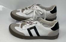 Load image into Gallery viewer, GBG Los Angeles Womens White Black Low Top Lace-Up Sneaker Shoes Size 7.5M
