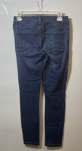 Load image into Gallery viewer, Bebe Womens Blue Denim Medium Wash Stretch Pockets Skinny Jeans Size 28
