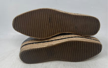 Load image into Gallery viewer, Karl Lagerfeld Womens Dalia Silver Leather Quilted Platform Espadrille Flats 9M
